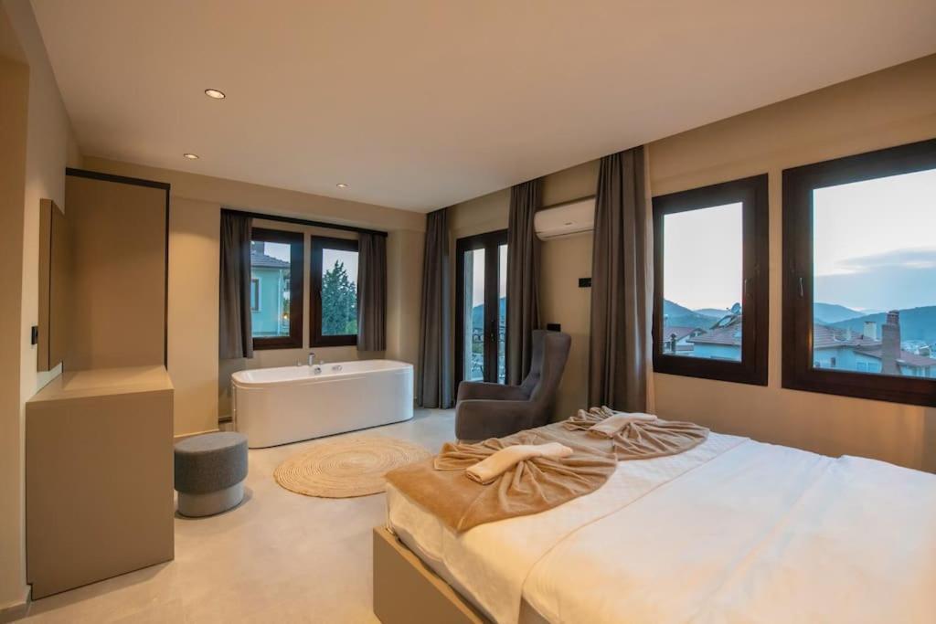 Havuzlu Korunakli Jakuzili Villa Fethiye Exterior photo