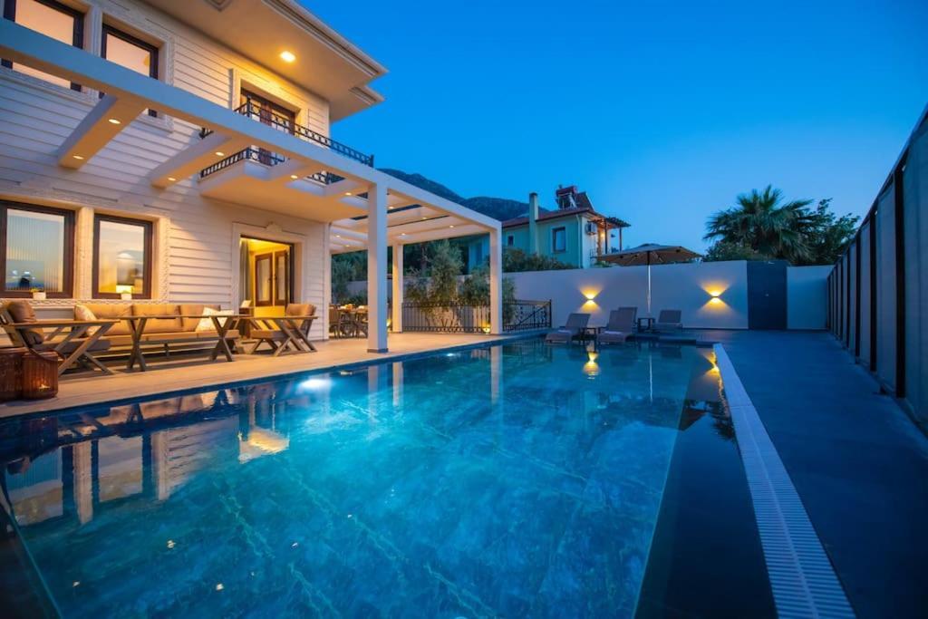 Havuzlu Korunakli Jakuzili Villa Fethiye Exterior photo